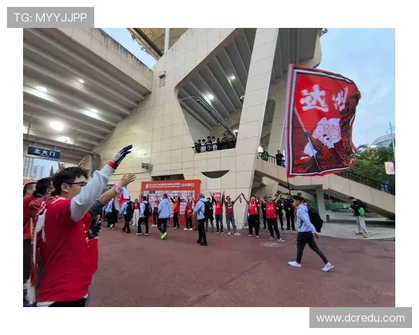 巴小虎川超日记⑨：快乐足球的密码，藏在一声 “雄起” 里